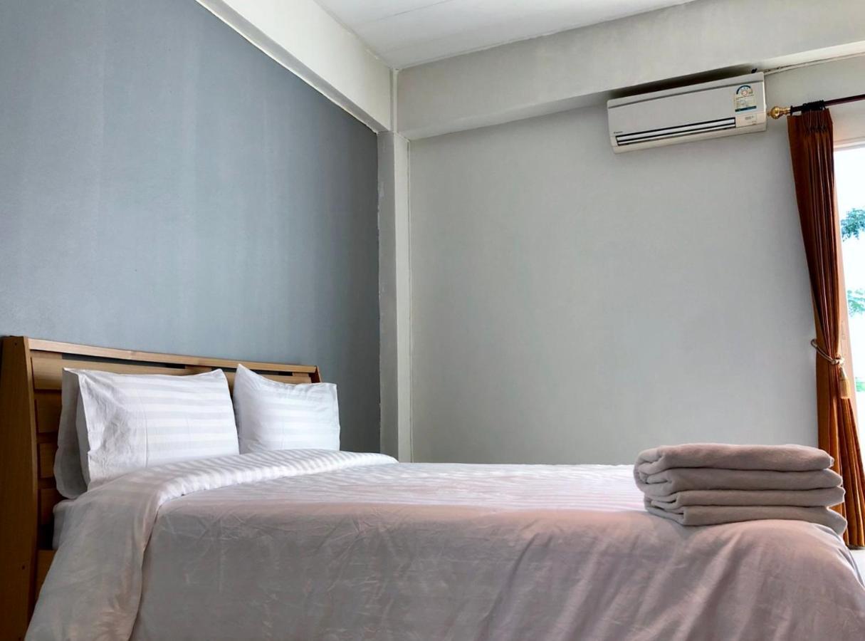 Uh Hostel Bangsaen Εξωτερικό φωτογραφία