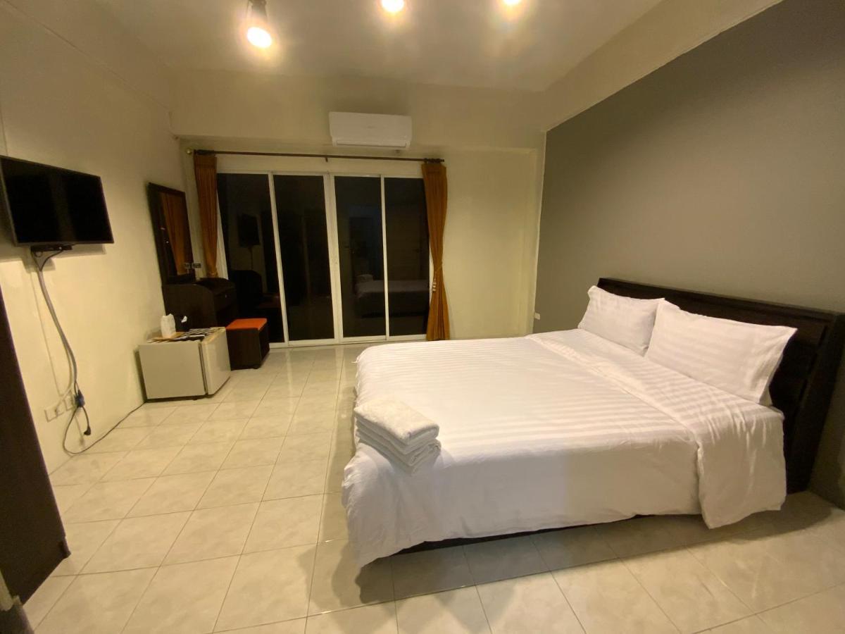 Uh Hostel Bangsaen Εξωτερικό φωτογραφία