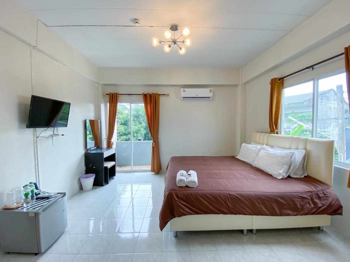 Uh Hostel Bangsaen Εξωτερικό φωτογραφία